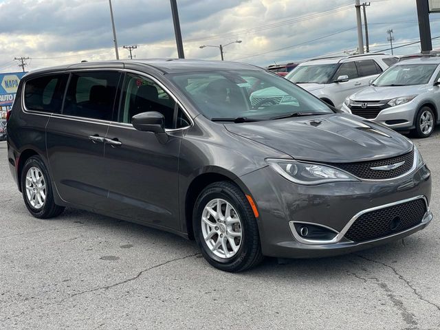 2020 Chrysler Pacifica 2020 CHRYSLER PACIFICA TOURING 1-OWNER OFF-LEASE 615-730-9991 - 22575176 - 3