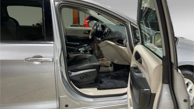 2020 Chrysler Pacifica Limited - 22969573 - 12