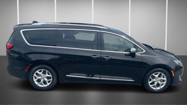 2020 Chrysler Pacifica Limited - 23023803 - 2