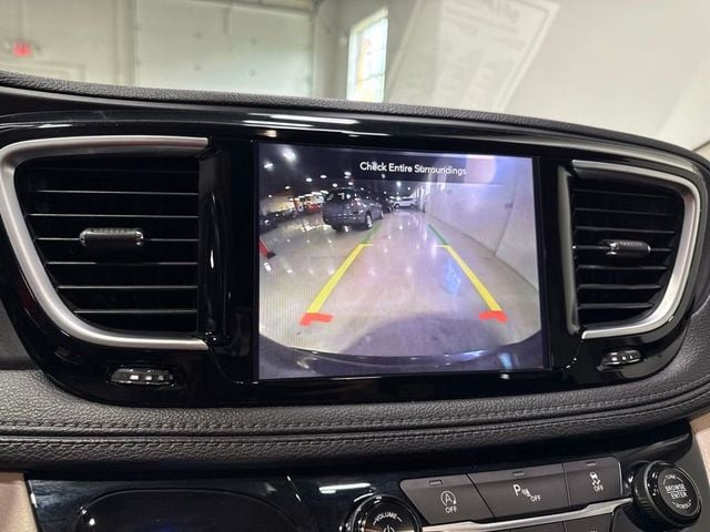 2020 Chrysler Pacifica Limited - 23041194 - 16