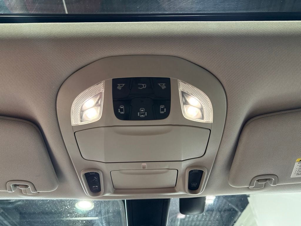 2020 Chrysler Pacifica Limited - 23041194 - 20