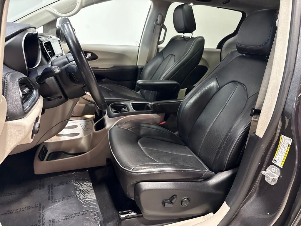 2020 Chrysler Pacifica Limited - 23041194 - 22