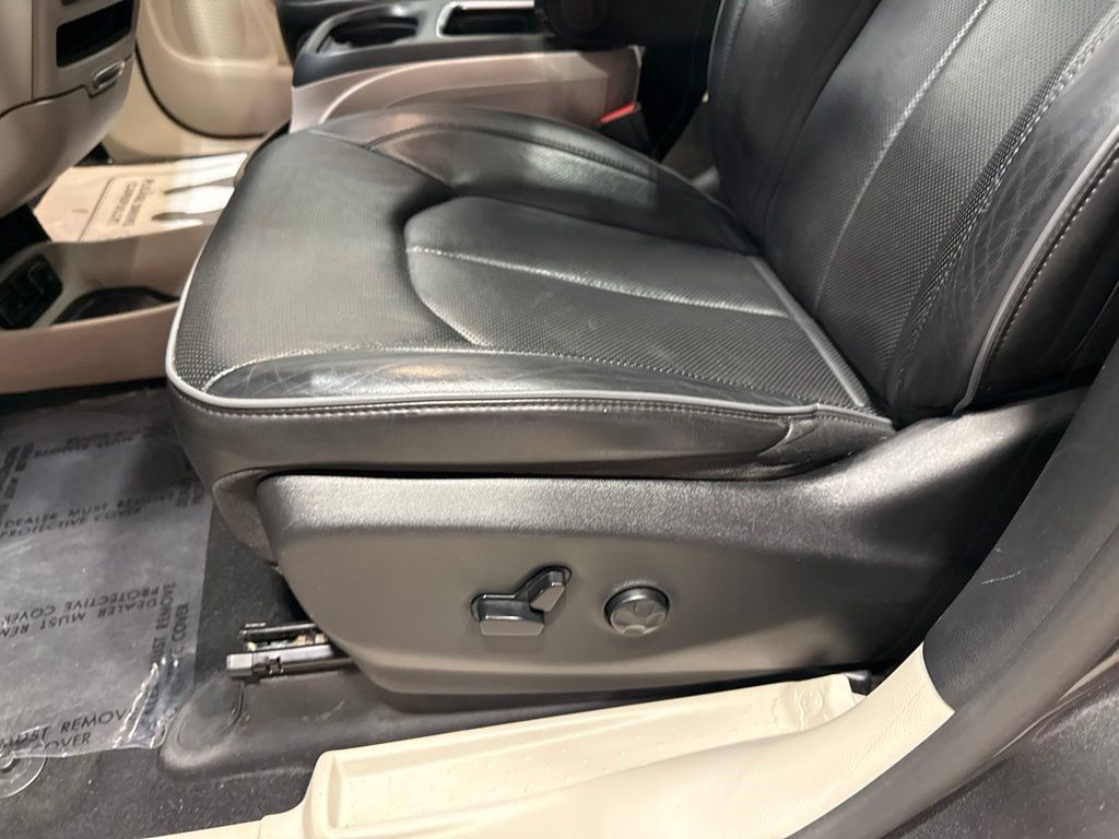 2020 Chrysler Pacifica Limited - 23041194 - 23