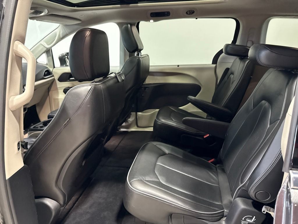 2020 Chrysler Pacifica Limited - 23041194 - 30