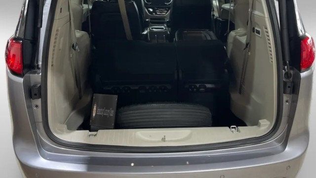 2020 Chrysler Pacifica Limited FWD - 22969573 - 8