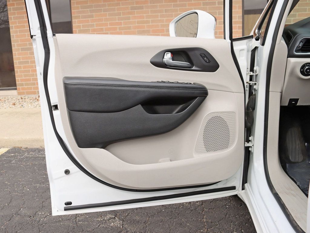 2020 Chrysler Pacifica Limited FWD - 22987517 - 27