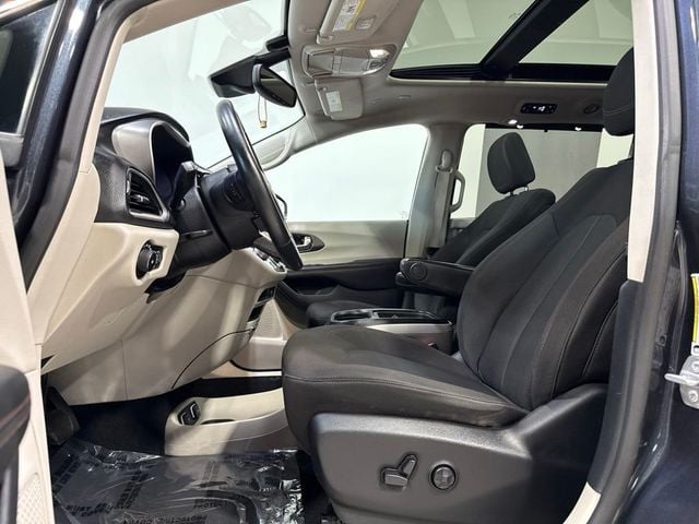 2020 Chrysler Pacifica Touring FWD - 23071724 - 10