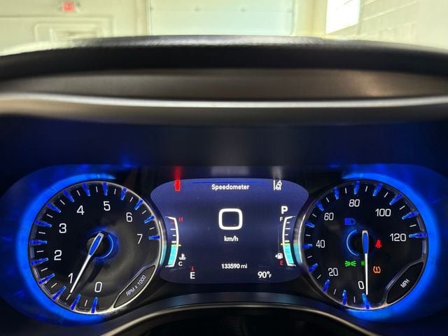 2020 Chrysler Pacifica Touring FWD - 23071724 - 11