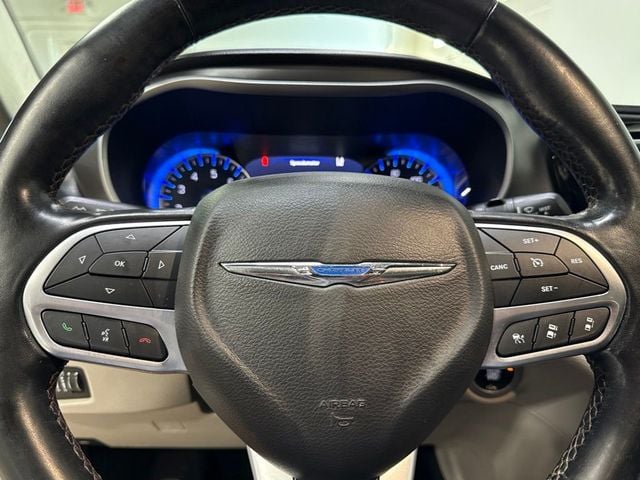 2020 Chrysler Pacifica Touring FWD - 23071724 - 12