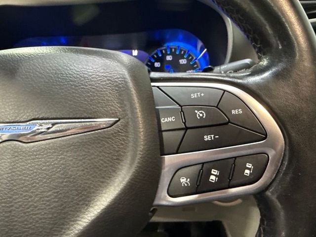 2020 Chrysler Pacifica Touring FWD - 23071724 - 14