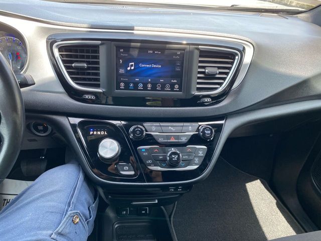 2020 Chrysler Pacifica Touring FWD - 20899389 - 12