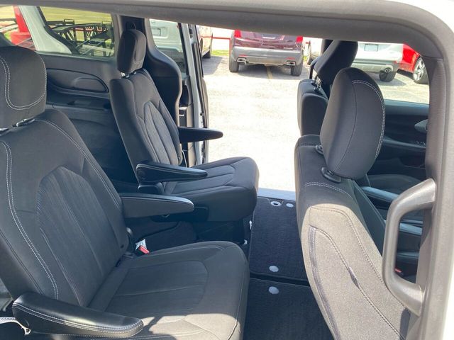 2020 Chrysler Pacifica Touring FWD - 20899389 - 15