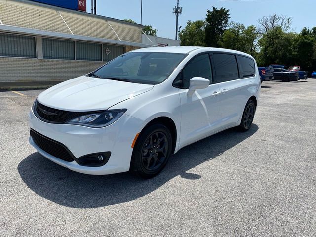 2020 Chrysler Pacifica Touring FWD - 20899389 - 2