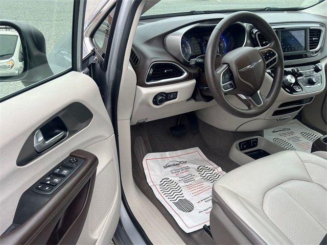 2020 Chrysler Pacifica Touring FWD - 22950543 - 9