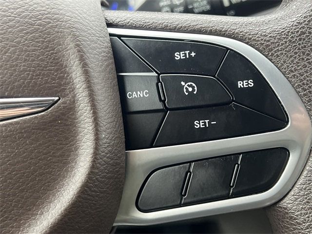 2020 Chrysler Pacifica Touring FWD - 22950543 - 21