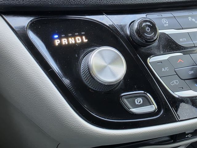 2020 Chrysler Pacifica Touring L - 23011220 - 21