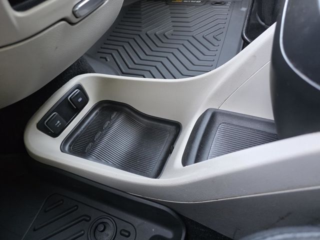 2020 Chrysler Pacifica Touring L - 23011220 - 24