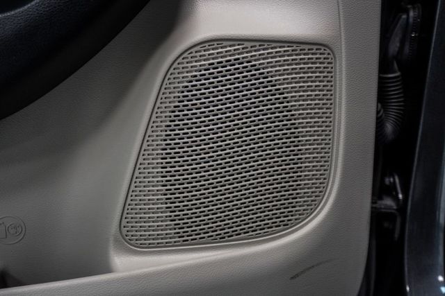 2020 Chrysler Pacifica Touring L - 23056209 - 17
