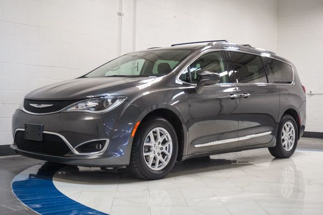 2020 Chrysler Pacifica Touring L - 23056209 - 3