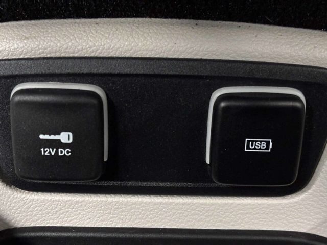 2020 Chrysler Pacifica Touring L 35th Anniversary FWD - 23011246 - 28