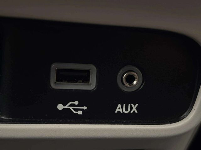 2020 Chrysler Pacifica Touring L 35th Anniversary FWD - 23011246 - 29