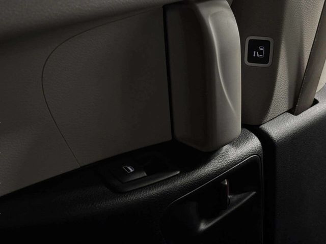 2020 Chrysler Pacifica Touring L 35th Anniversary FWD - 23011246 - 30