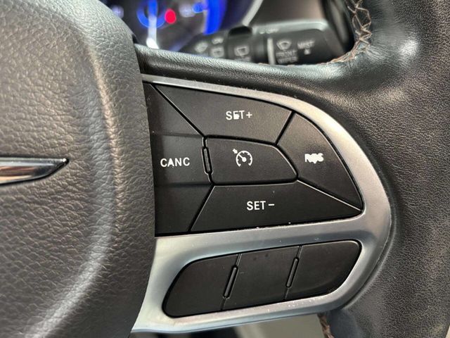 2020 Chrysler Pacifica Touring L 35th Anniversary FWD - 23011246 - 34