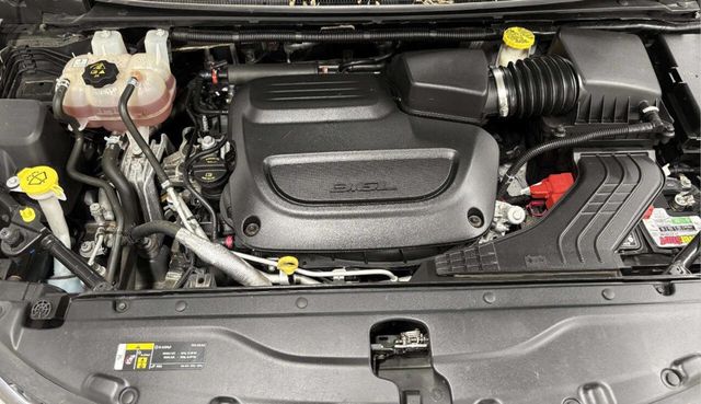 2020 Chrysler Pacifica Touring L 35th Anniversary FWD - 23011246 - 8