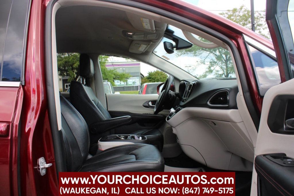 2020 Chrysler Pacifica Touring L 4dr Mini Van - 22905214 - 10