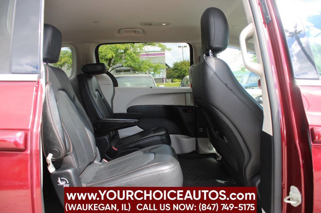 2020 Chrysler Pacifica Touring L 4dr Mini Van - 22905214 - 12