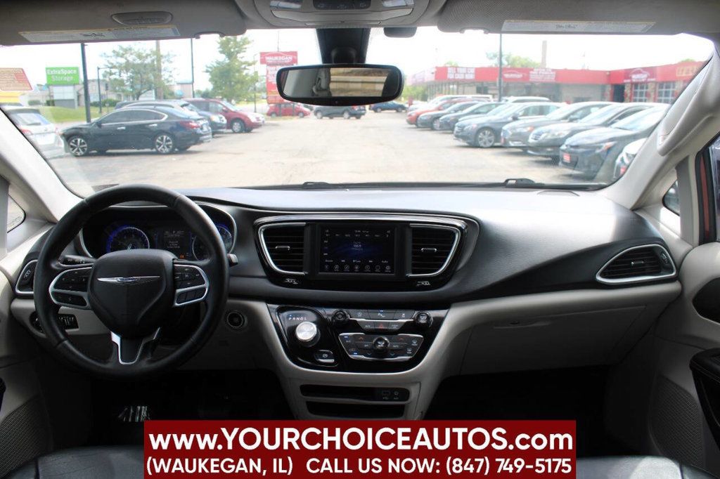 2020 Chrysler Pacifica Touring L 4dr Mini Van - 22905214 - 17