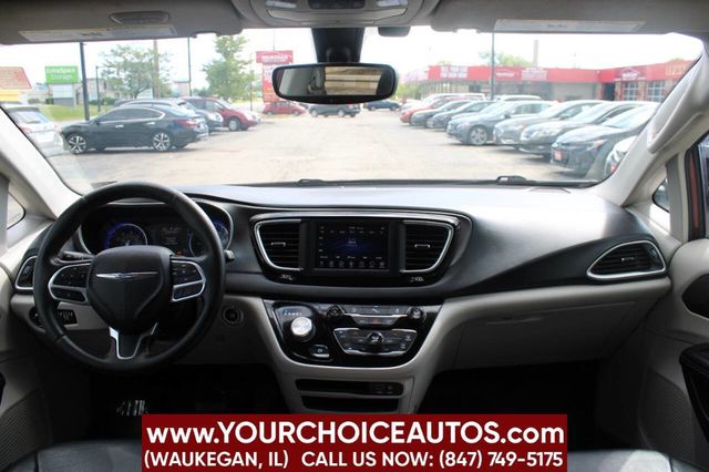 2020 Chrysler Pacifica Touring L 4dr Mini Van - 22905214 - 17
