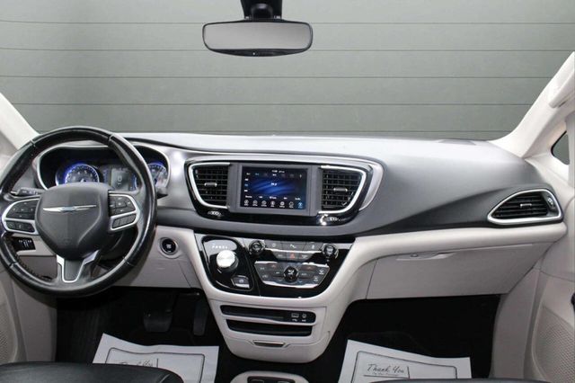 2020 Chrysler Pacifica Touring L 4dr Mini Van - 22934060 - 20