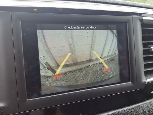 2020 Chrysler Pacifica Touring L Minivan 4D - 23010587 - 9