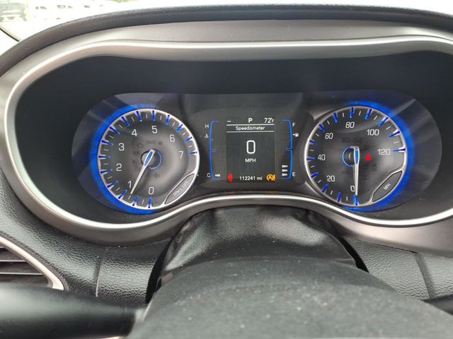 2020 Chrysler Pacifica Touring L Minivan 4D - 23010587 - 6