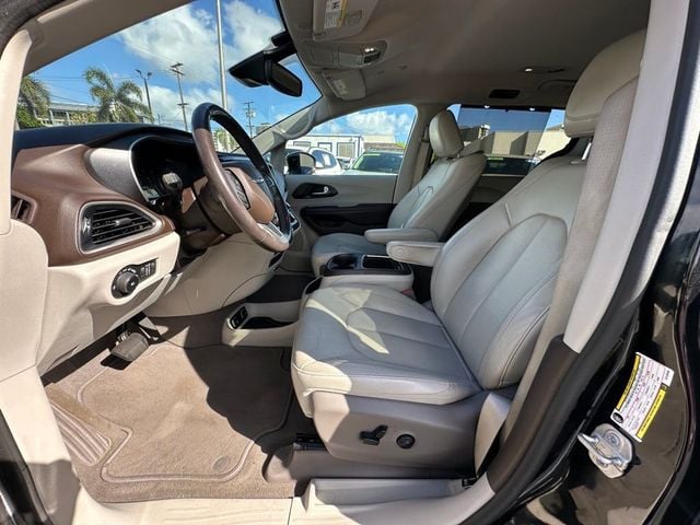 2020 Chrysler Pacifica Touring L Plus - 22467097 - 13