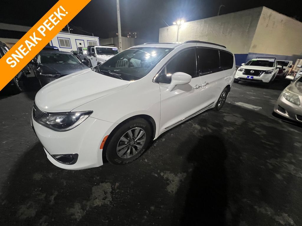 2020 Chrysler Pacifica Touring L Plus - 22962515 | Video 1