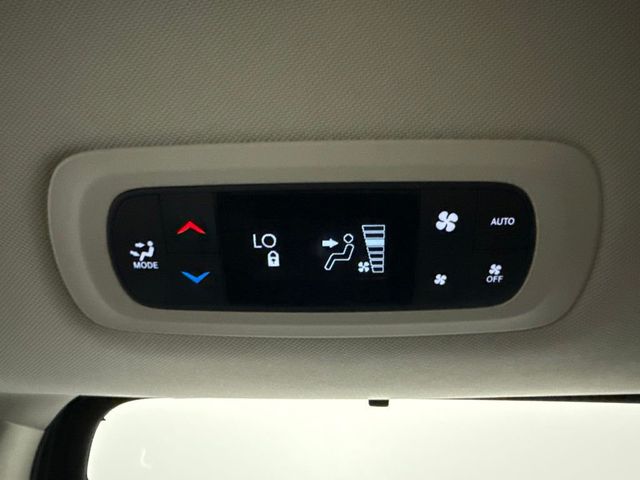 2020 Chrysler Pacifica Touring L Plus - 23060037 - 26