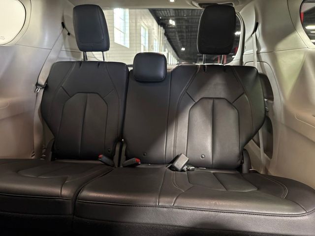 2020 Chrysler Pacifica Touring L Plus - 23060037 - 27