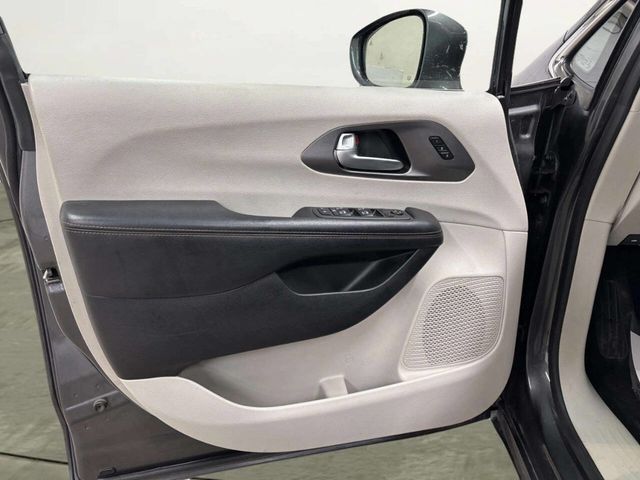 2020 Chrysler Pacifica Touring L Plus 4dr Mini Van - 22954961 - 10