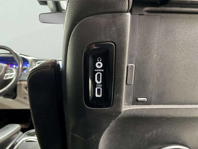 2020 Chrysler Pacifica Touring L Plus 4dr Mini Van - 22954961 - 31