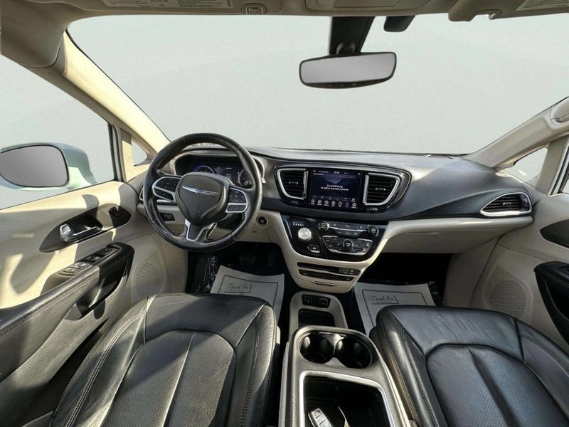 2020 Chrysler Pacifica Touring L Plus 4dr Mini Van - 22981216 - 18