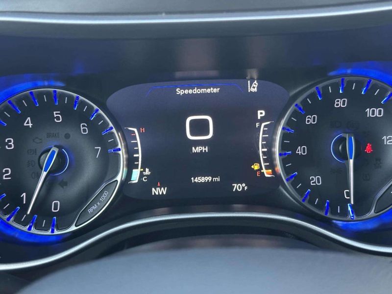 2020 Chrysler Pacifica Touring L Plus 4dr Mini Van - 23030347 - 27