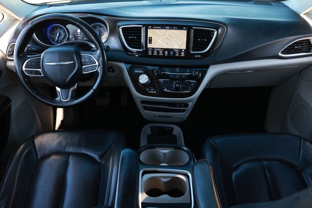 2020 Chrysler Pacifica Touring L Plus FWD - 22984128 - 25