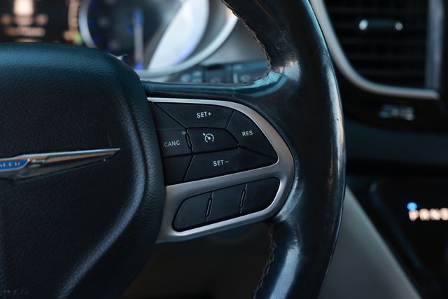 2020 Chrysler Pacifica Touring L Plus FWD - 22984128 - 38