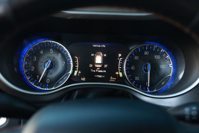 2020 Chrysler Pacifica Touring L Plus FWD - 22984128 - 41