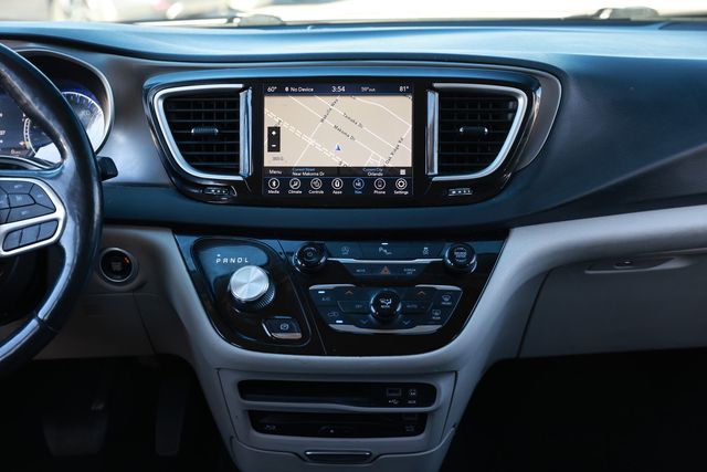 2020 Chrysler Pacifica Touring L Plus FWD - 22984128 - 43