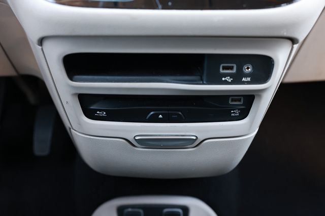 2020 Chrysler Pacifica Touring L Plus FWD - 22984128 - 51