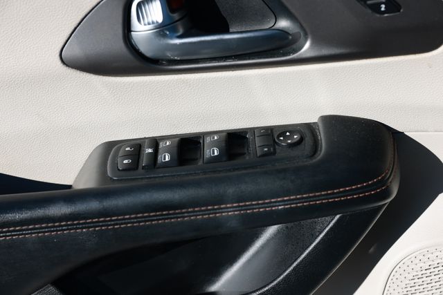 2020 Chrysler Pacifica Touring L Plus FWD - 22984128 - 54