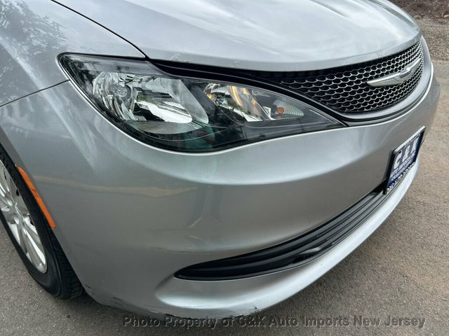 2020 Chrysler Voyager L FWD - 23060196 - 17